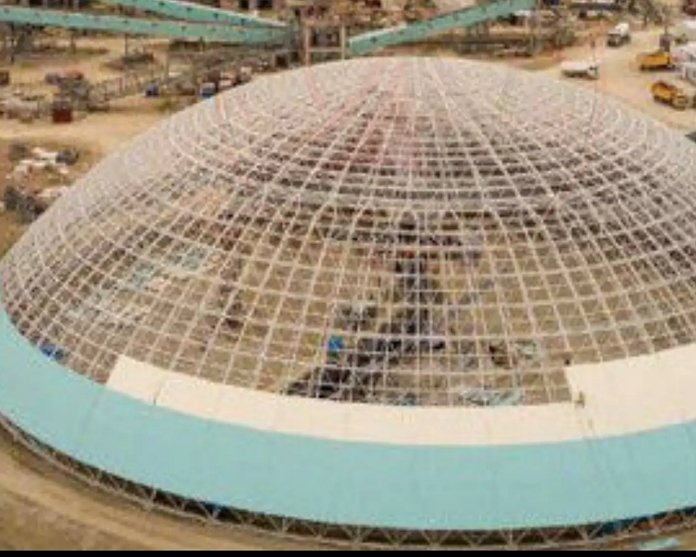 Large-span geodesic dome tensile structure